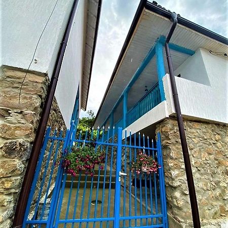 Цяла Ваканционна Къща- Florina Houses Hotel Goranovtsi Luaran gambar
